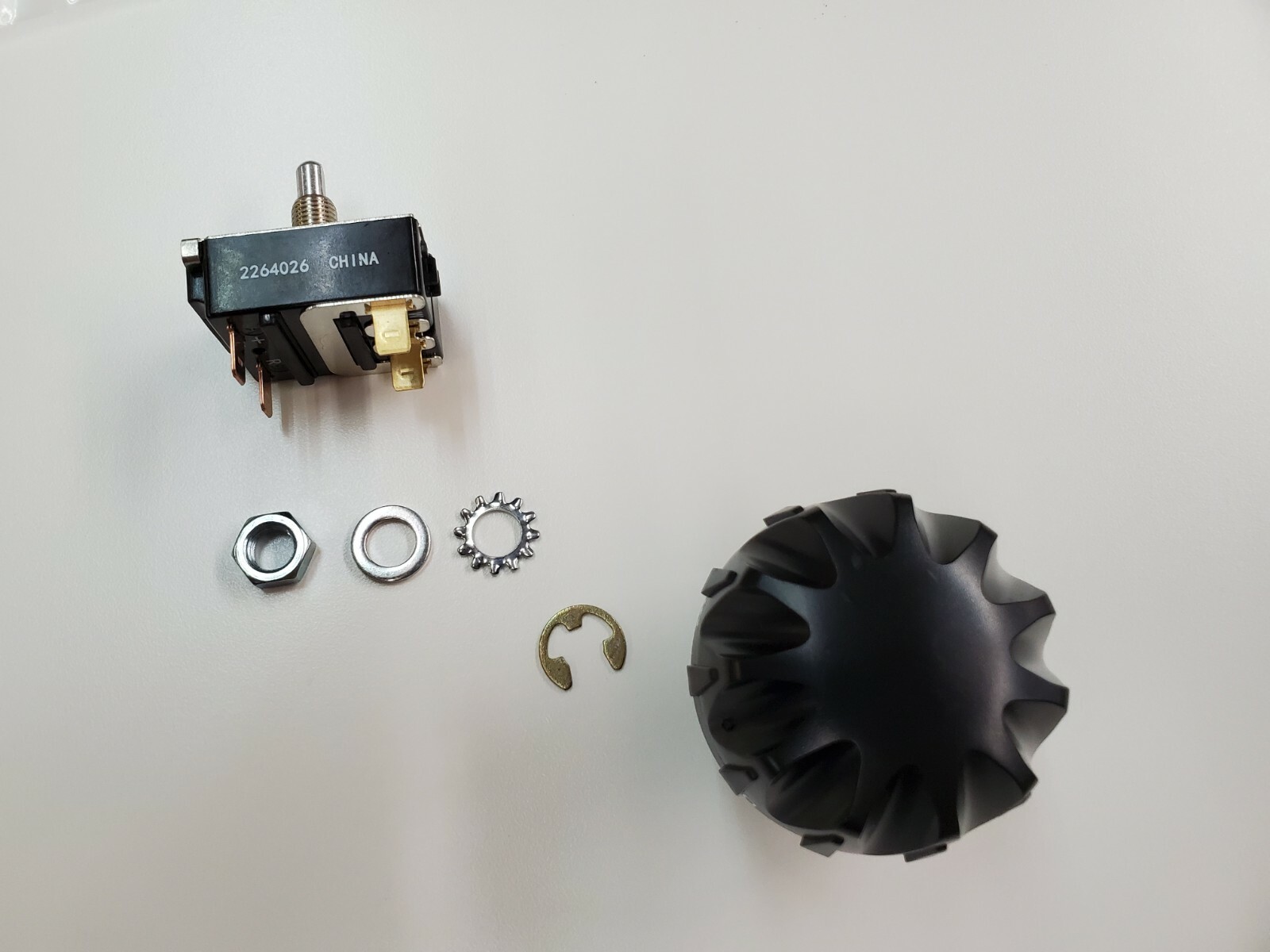 2280110 Minn Kota 5 Speed Control Knob & 2884026 5 Speed Switch Combo