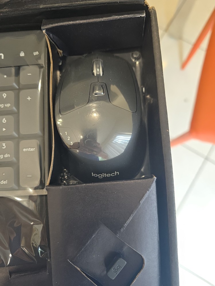 Logitech K850 Wireless Keyboard & Mouse - Black