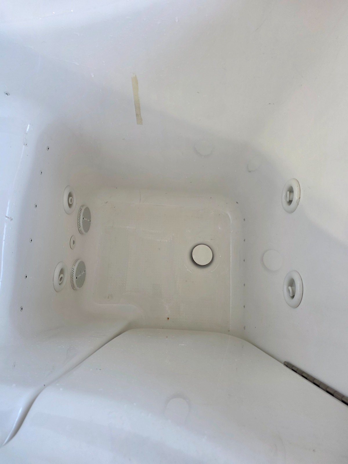 ****BLACK FRIDAY*****American Standard 3052.104.WRW Right Hand-In Whirlpool Tub