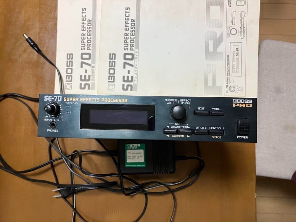 Boss SE-70 Super Effects Processor Pro spec Multi Effector Musical Instruments