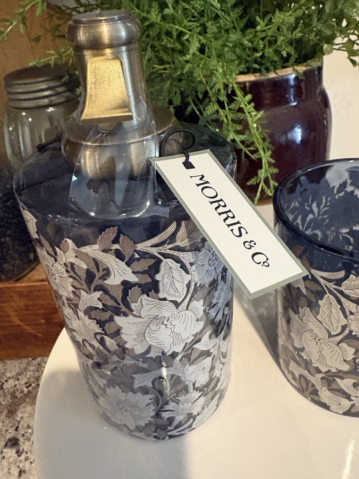 Morris and Co Beautiful 2 Pc Set Neutral Florals Soap Dispenser + Cup