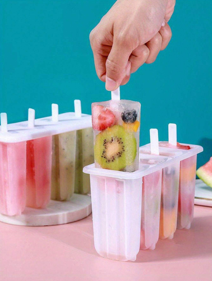 RV Kitchen 4-Popsicle Mold with Cover - Cute DIY Homemade Ice Cream Mold