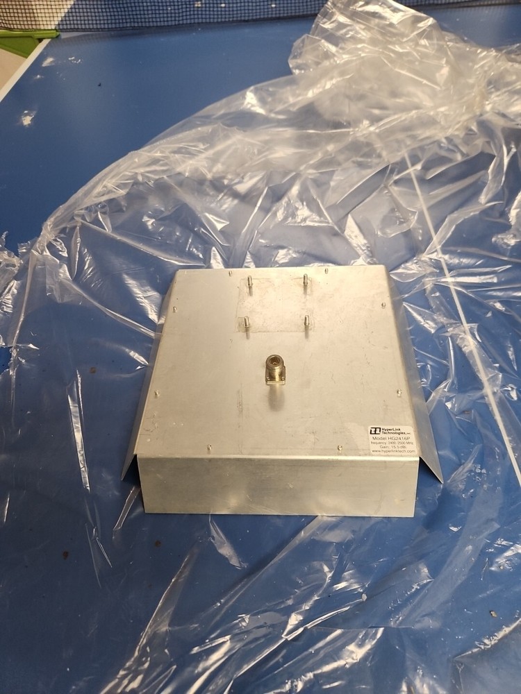 Hyperlink Technologies Model HG2416P 2.4 GHz 15.5 dBi Flat Panel Antenna