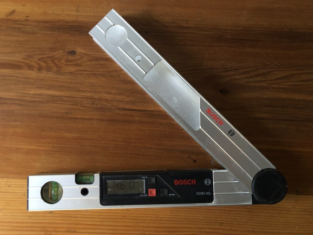 Bosch DWM40L Digital Miter Angle Finder Level