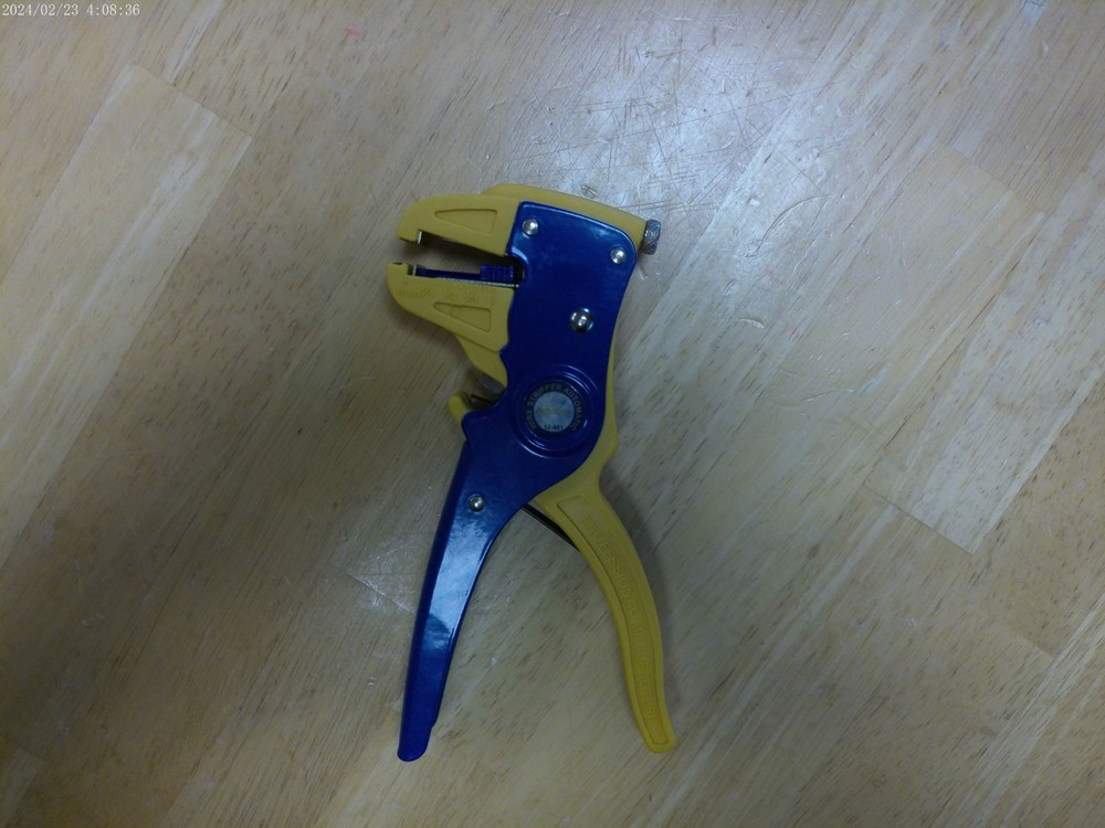 7" SELF ADJUSTING MULTI GAUGE AUTOMATIC WIRE STRIPPER/CUTTER GC ELECTRONICS