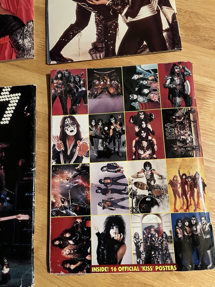 LOT OF 4 Kiss Vintage Guitarist Tours, 2 Farwell magazines Posters Rock Metal
