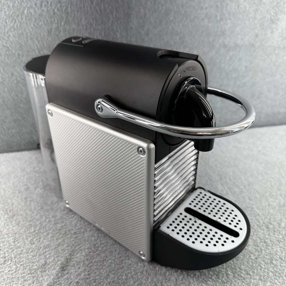 Nespresso Pixie EN124S Coffee & Espresso Machine DeLonghi Black/Silver Complete