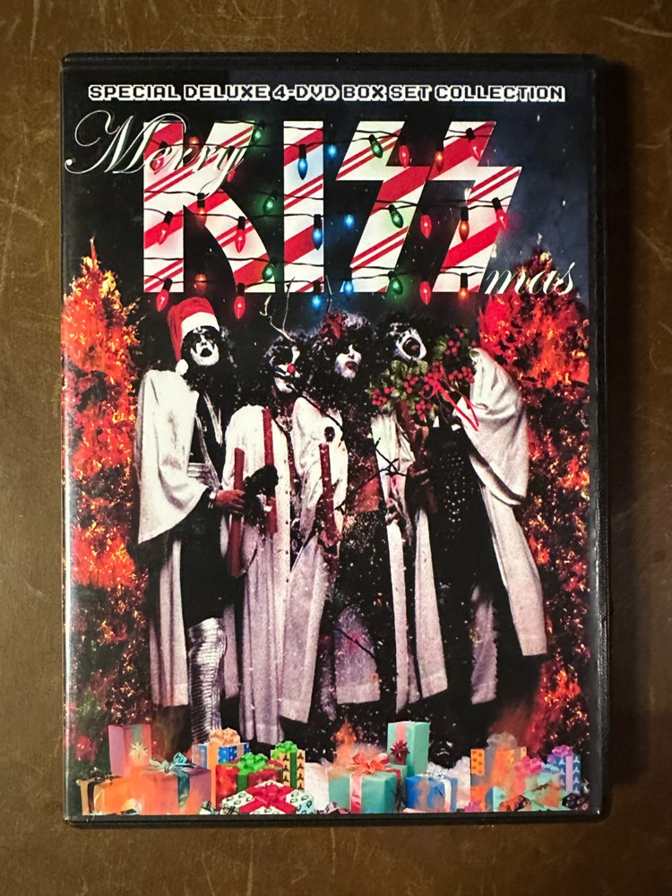 KISS - Merry KISSMASS! Unseen & Restored DVD Box Set