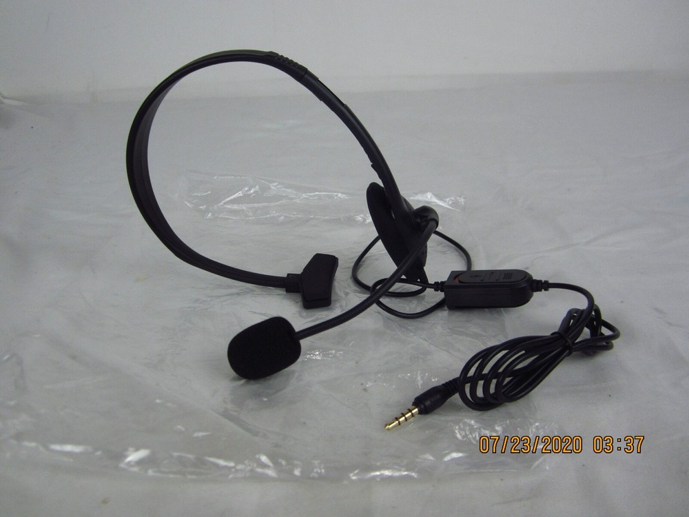 Essential Mono Wired  Chat Headset for PS4 With mic & volume