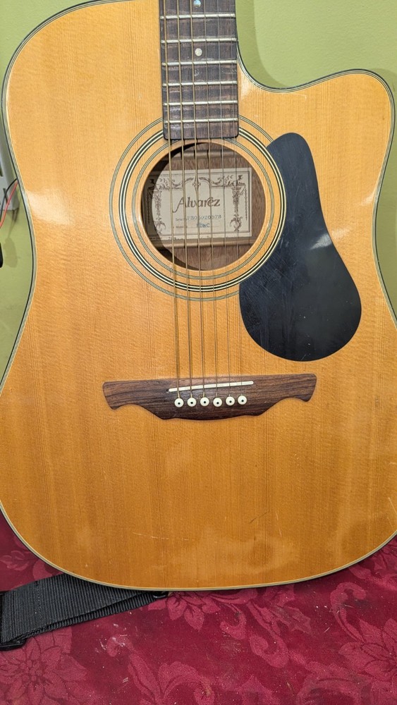 Alvarez RD8C Cutaway Acoustic Guitar Untested READ!
