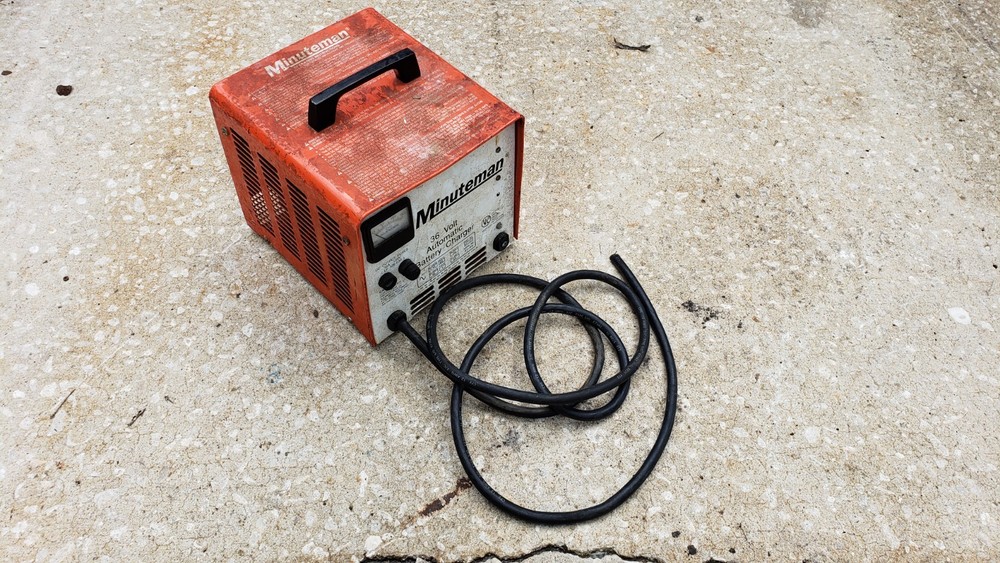 Minuteman 36v Automatic Battery Charger 957727