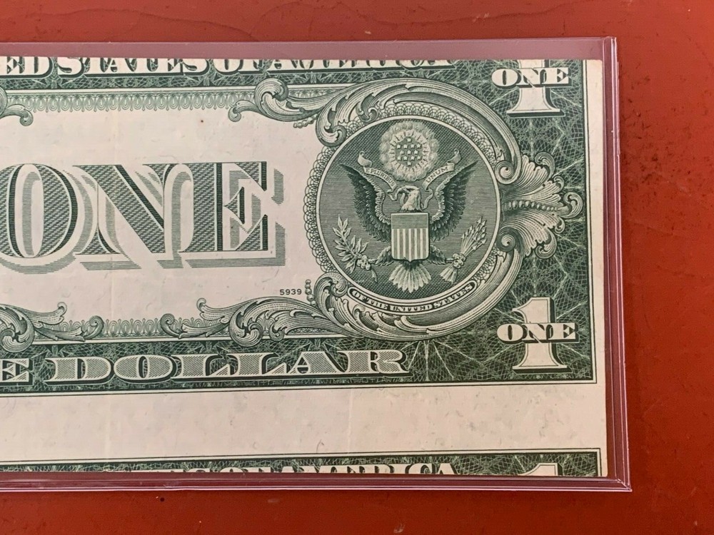 1935-E $1 ONE DOLLAR SILVER CERTIFICATE “MISALIGNMENT PRINTING ERROR” 