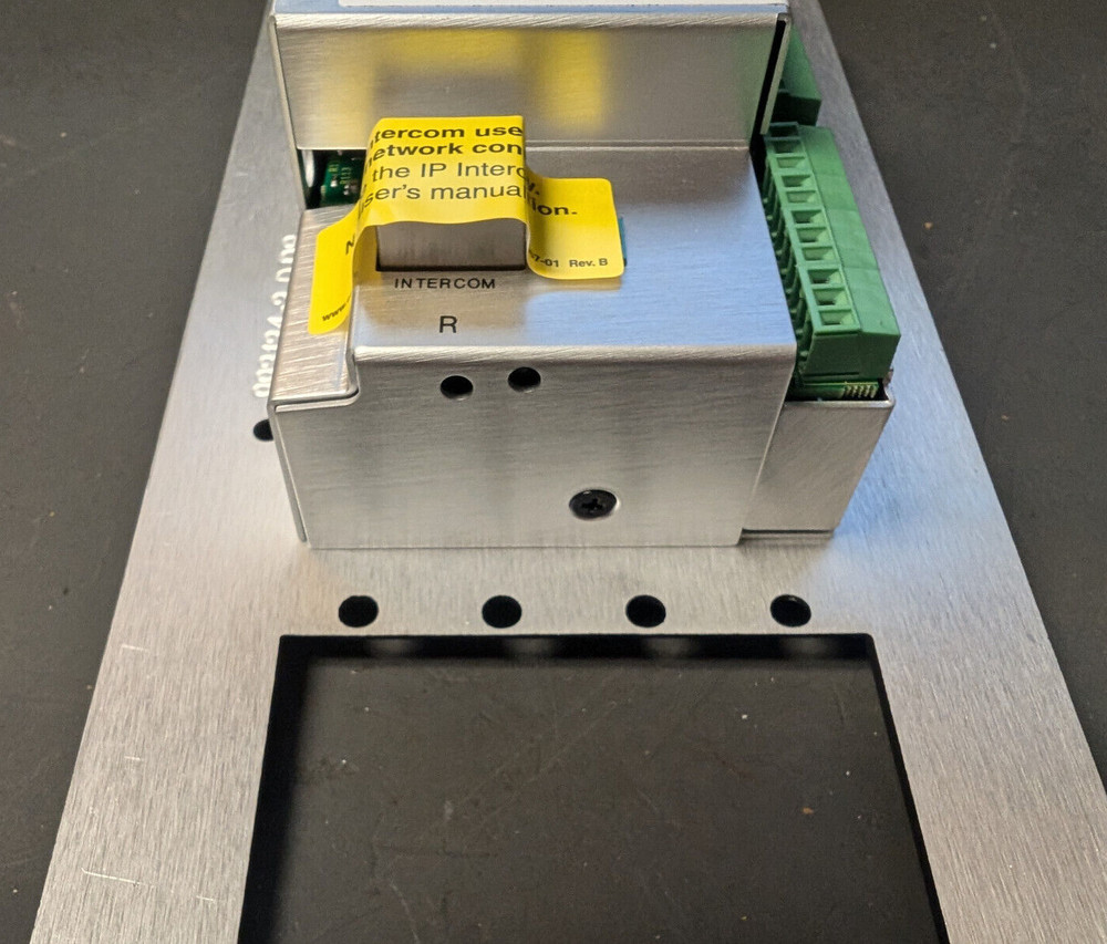 Extron MLC 226 IP AAP, 60-600-12 ~ MediaLink Controller, Control Panel, Black