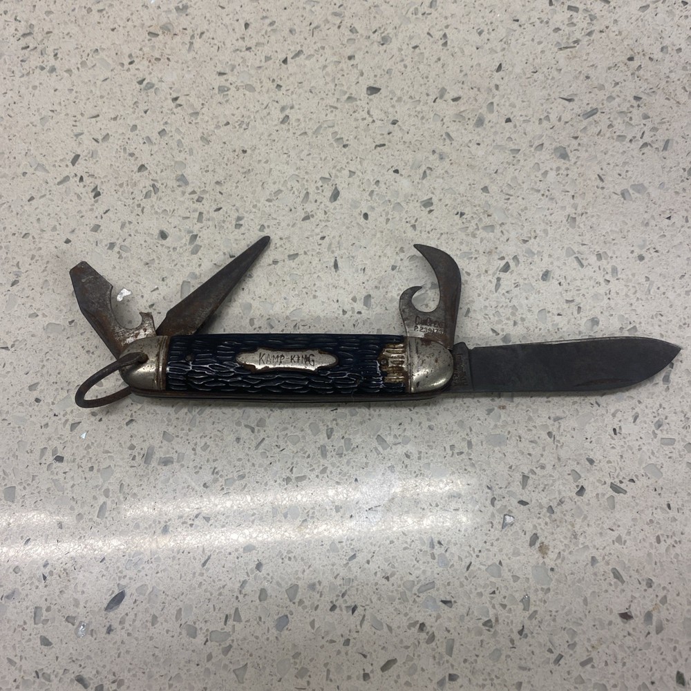 Imperial Knife Co Kamp King Needs Cleaning And Has Condition Issue On One Scale