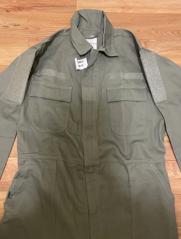US Air Force Flight Suit Coveralls - Medium- Green Air Force Pilot