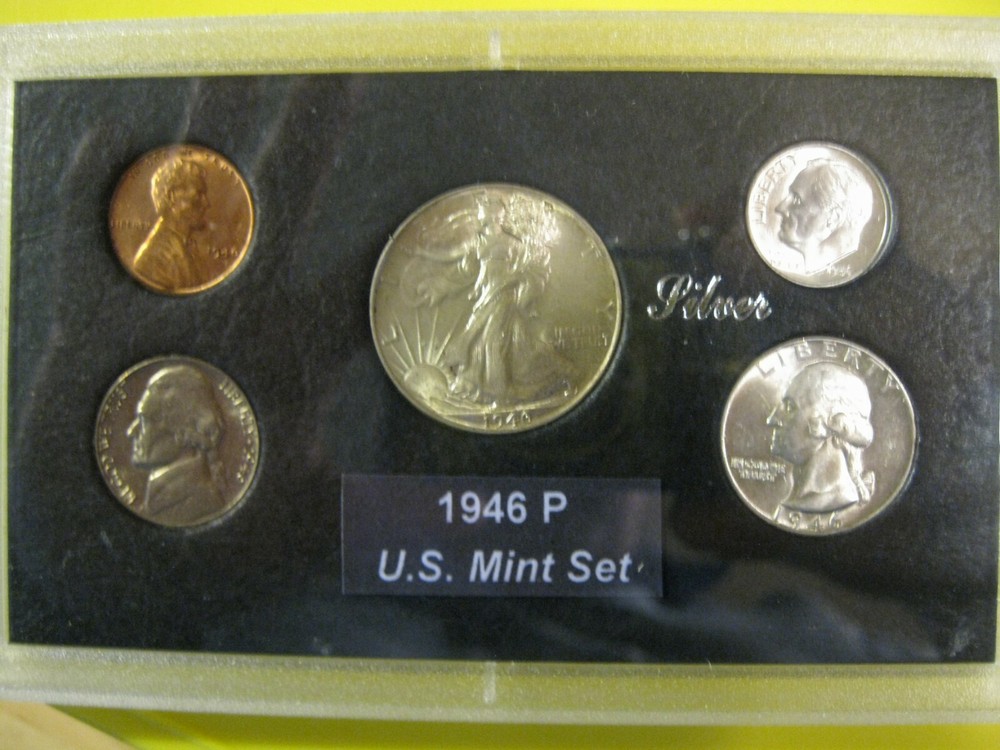 1946 P US Mint Set Brilliant Uncirculated!