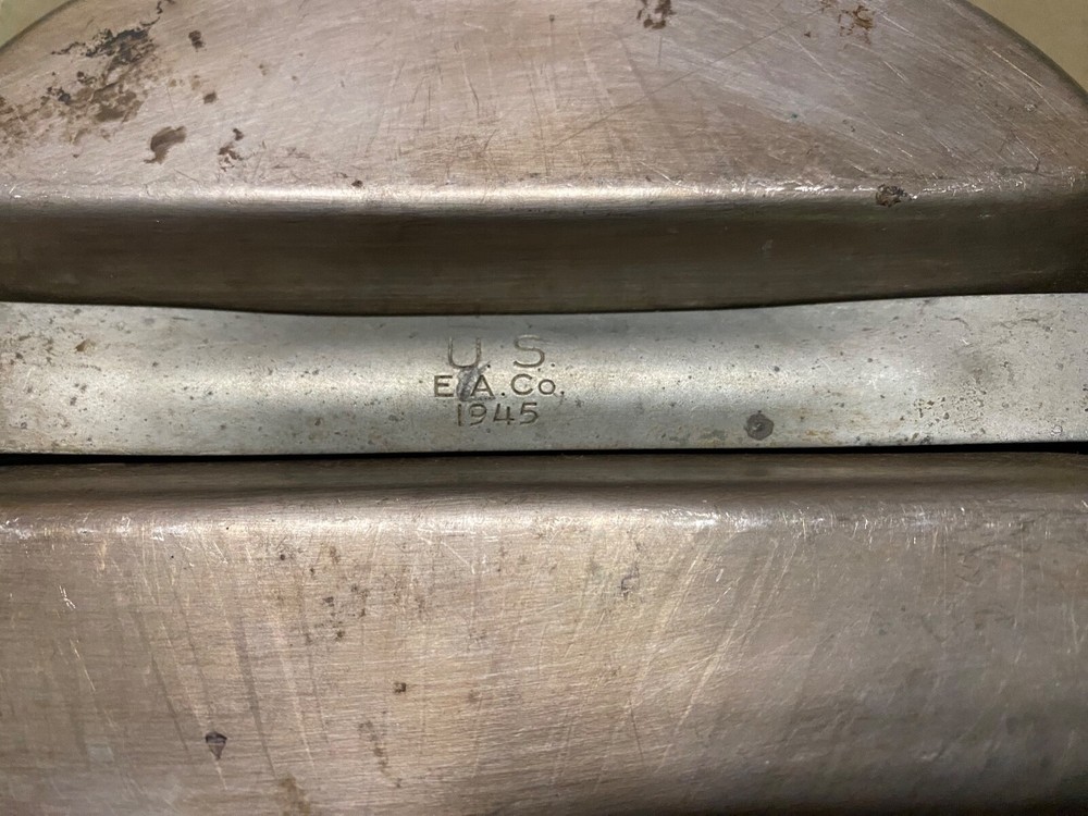 ORIGINAL WWII US ARMY & MARINE M1942 MESS KIT-DATED 1945