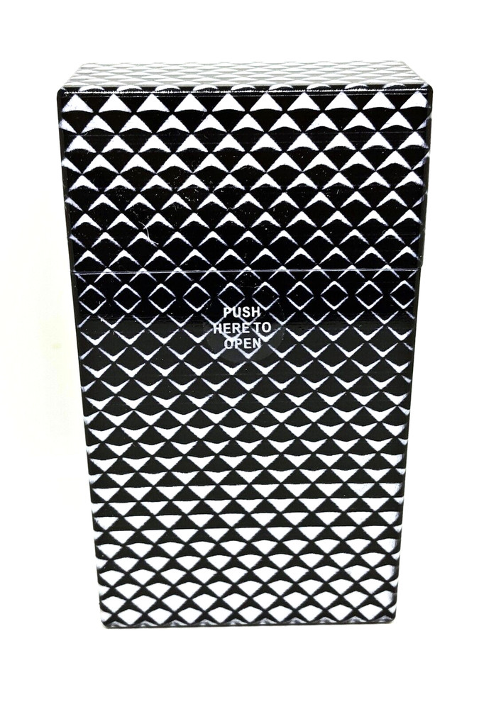 RYO Black & White Style #4 100s Size Auto Open Button Cigarette Case