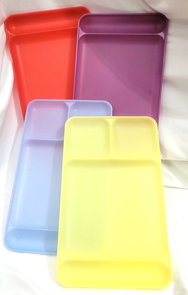 4 sheer TUPPERWARE DIVIDED DINING TRAYS stackable picnic lunch cafeteria camping