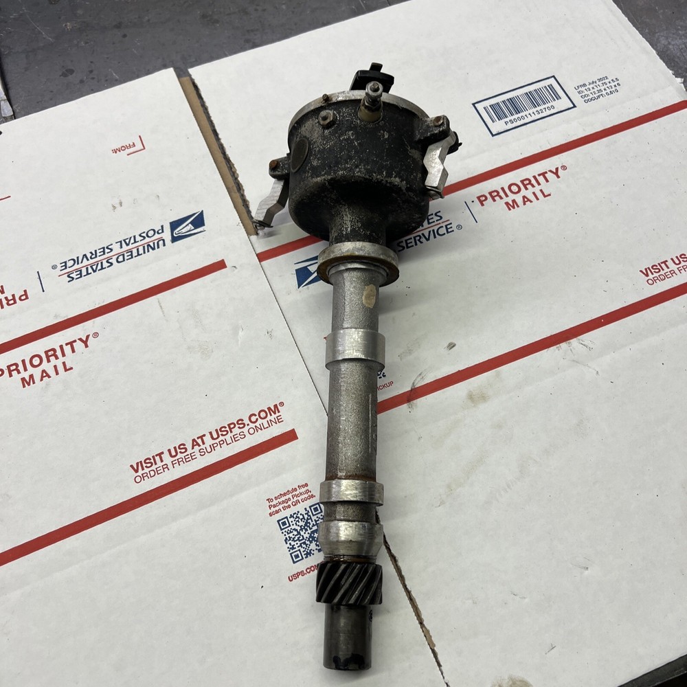 Marine V8 distributor