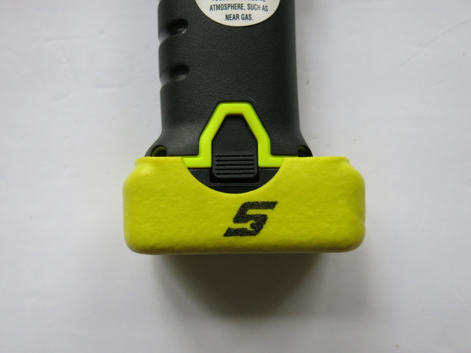 Snap-On CTR761 Hi-Viz 3/8" 14.4v Cordless Ratchet Battery & Charger Set