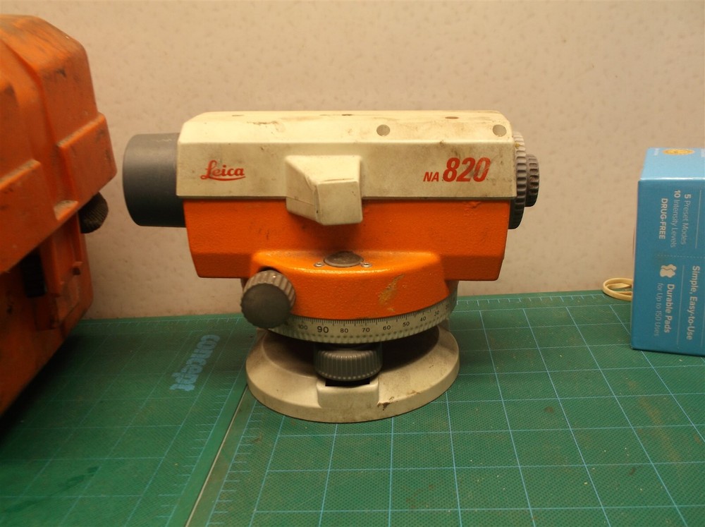 Leica NA820 Transit