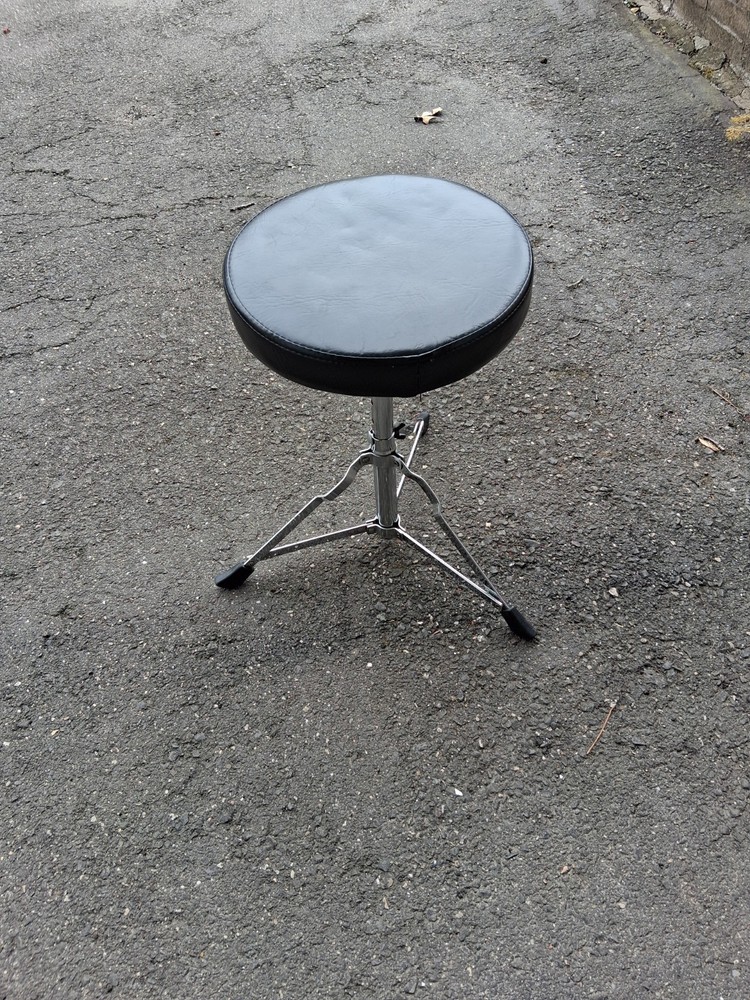 drum stool throne