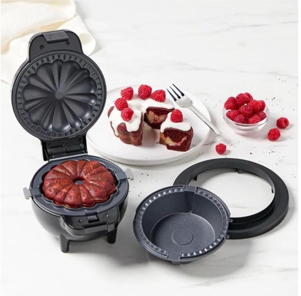Curtis Stone Pie and Bundt Maker