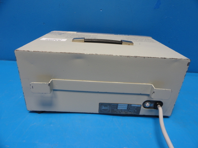 KARL STORZ 486B TWIN COLD LIGHT SOURCE / ILLUMINATOR (10840)