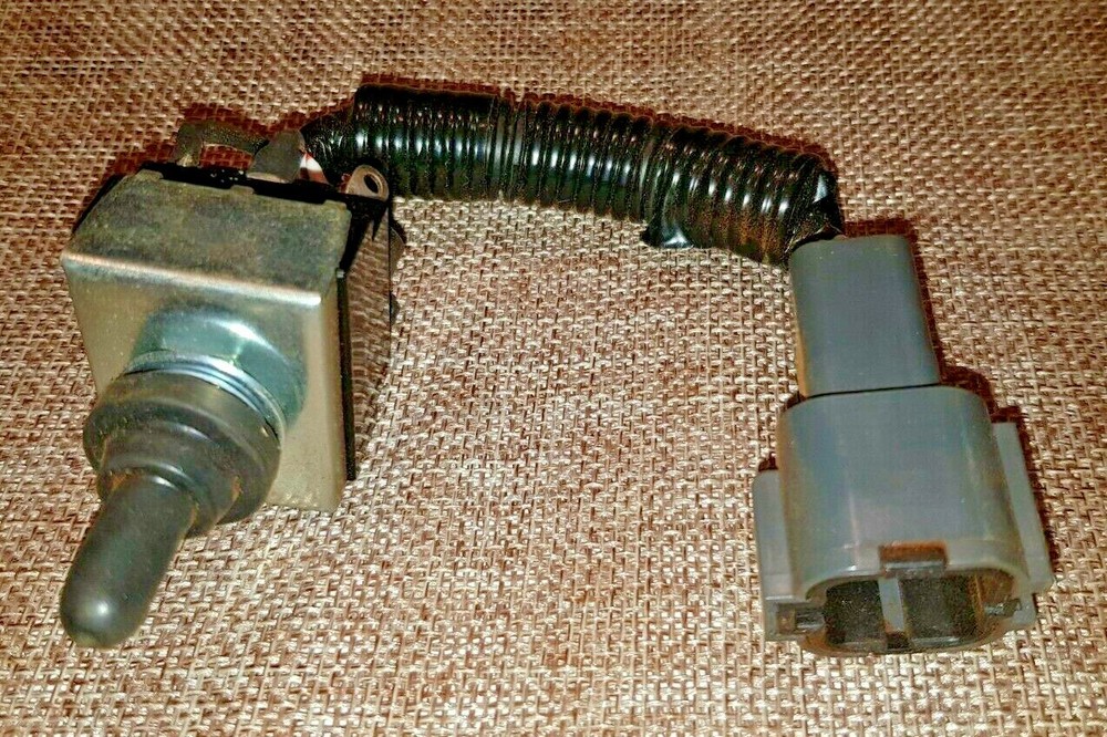 Hitachi Switch 4377351 Genuine New