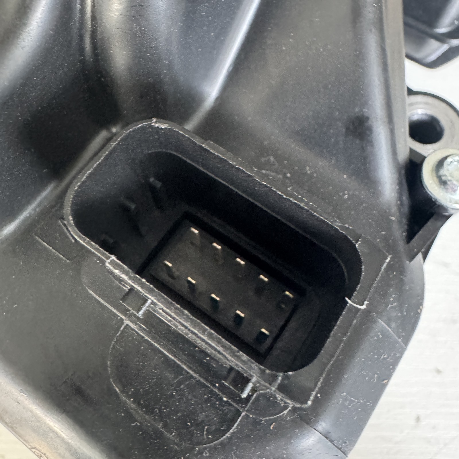 DEF PUMP FOR VOLVO MACK 12V D13 21577507 21577511 21332701 23753845 85003864