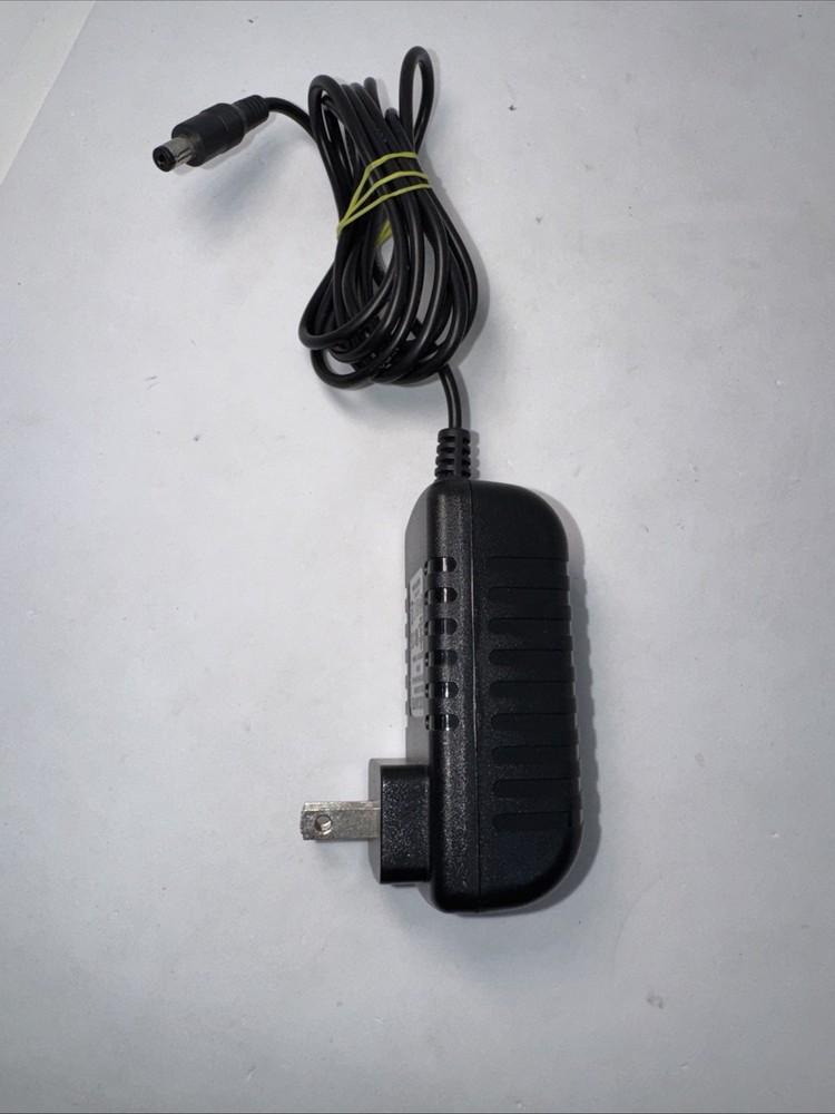 Korg G3 Guitar Multi Effect Pedal Guitar Performance Processor Untested W/Guitar