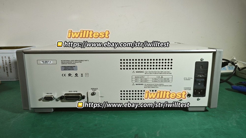 FLUKE 7526A multifunctional calibrator/ *IW*IW