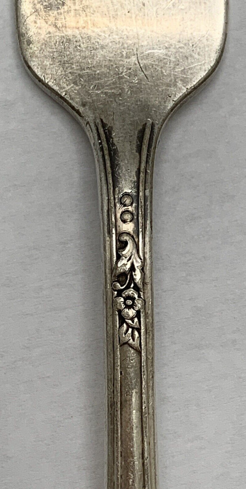 Oneida Community Fork Silver Silverplate Flatware Tudor Plate Queen Bess Wreath