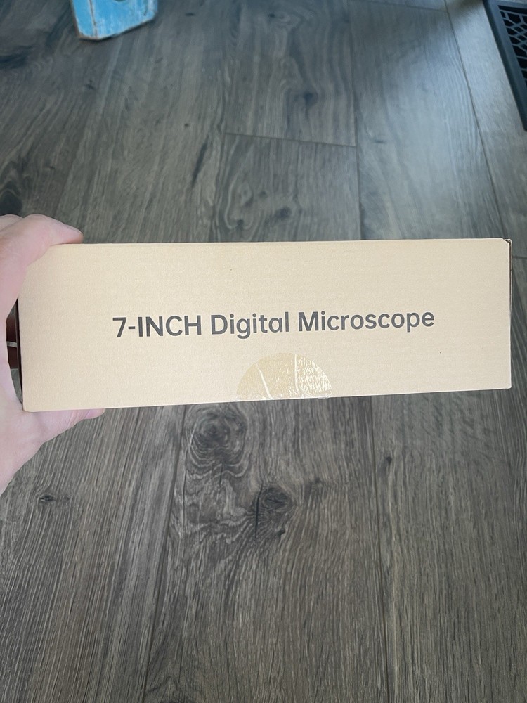 Digital Microscope 7"