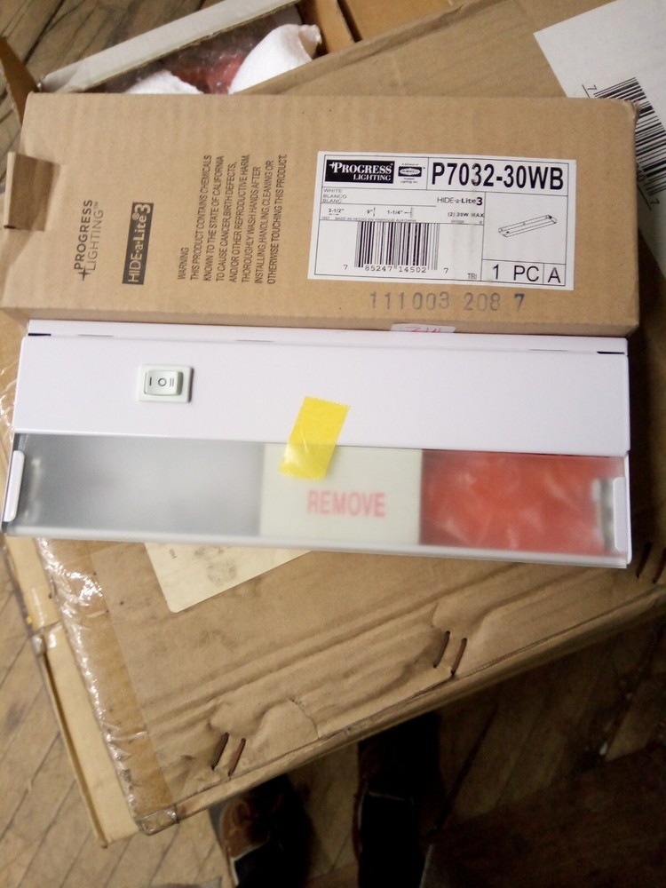 Progress P7032-30WB Hide-a-Lite 3 - Three Light Under-cabinet WHITE