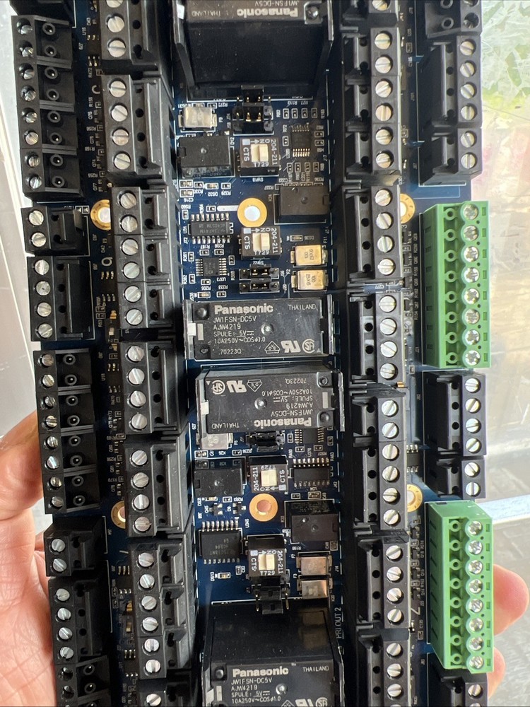 Software House USTAR-ACM 0312-5015-01 iSTAR Ultra 8-Reader Access Control