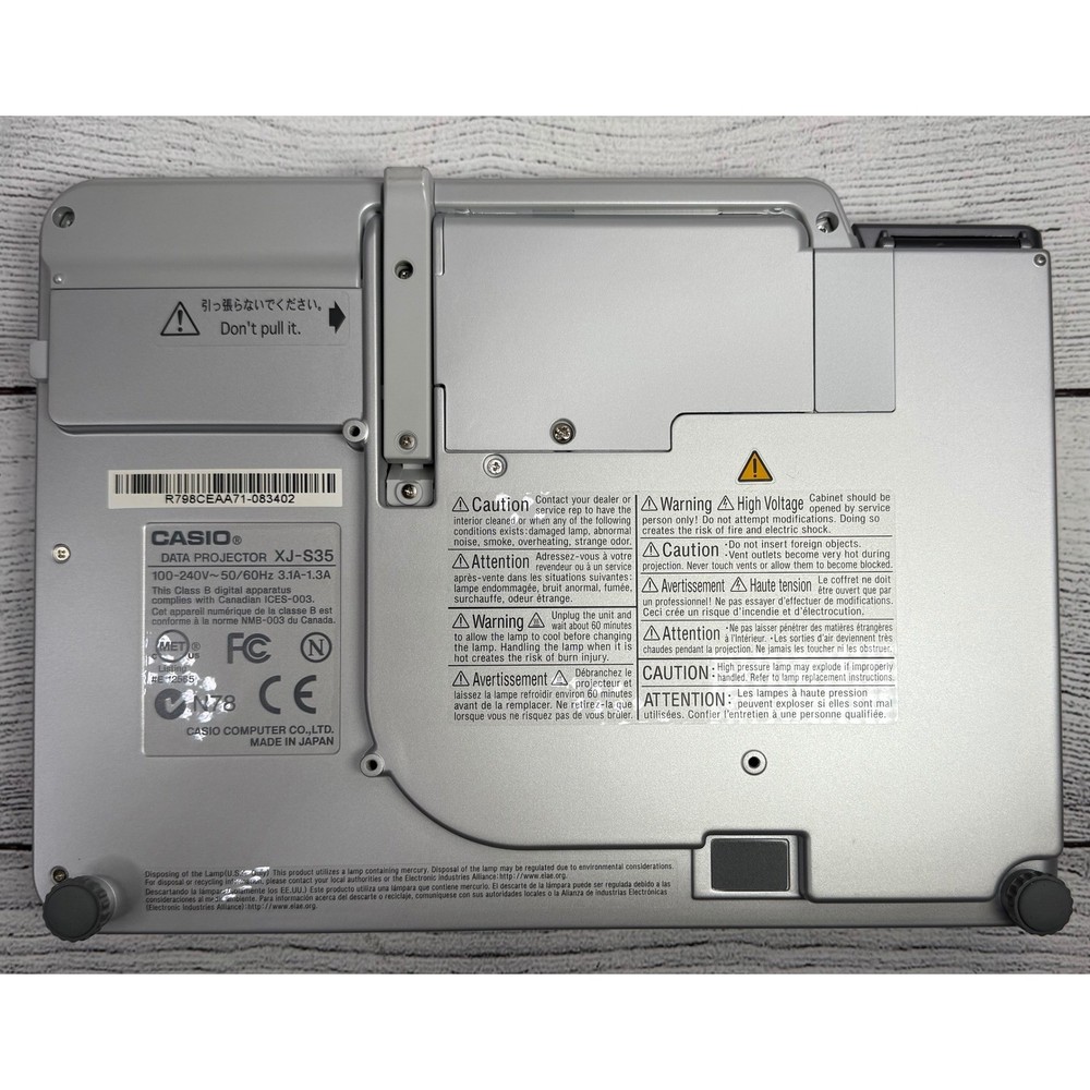 Casio XJ S35 DLP Data Projector with Remote and Cables