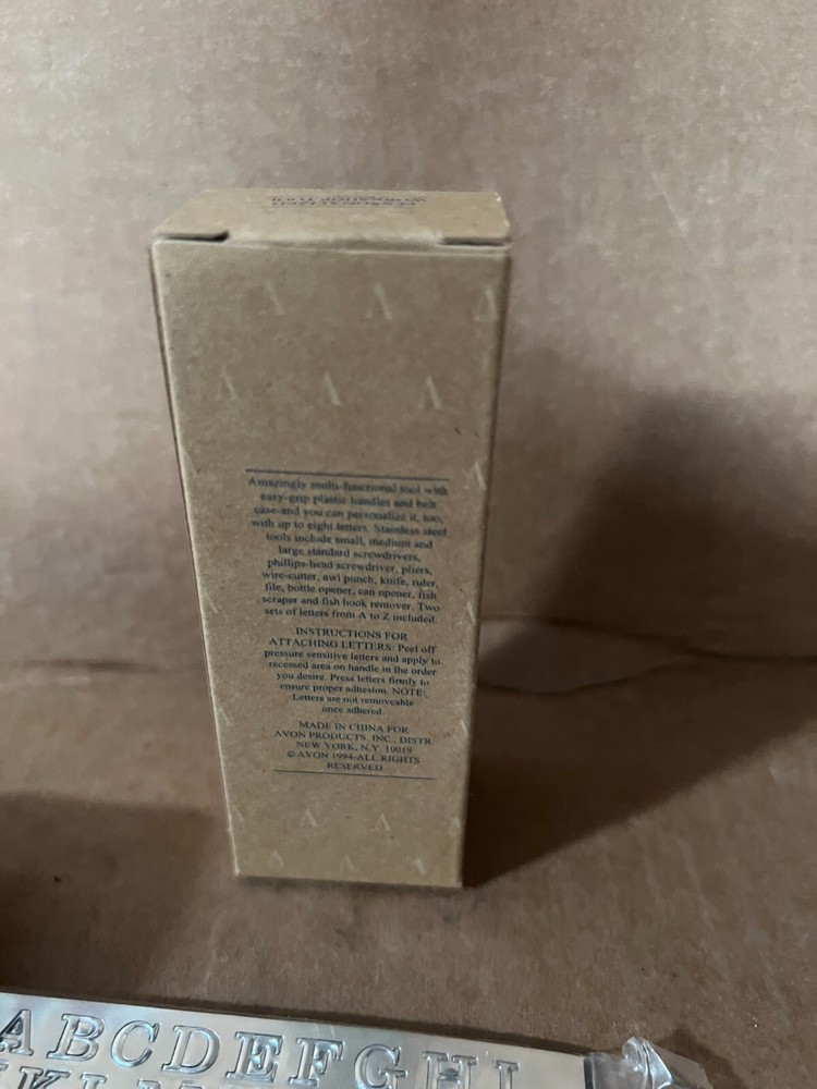 Avon Gift Collection 13 Multitool Function Tools Pocket Knife Tool All-In-One Nw