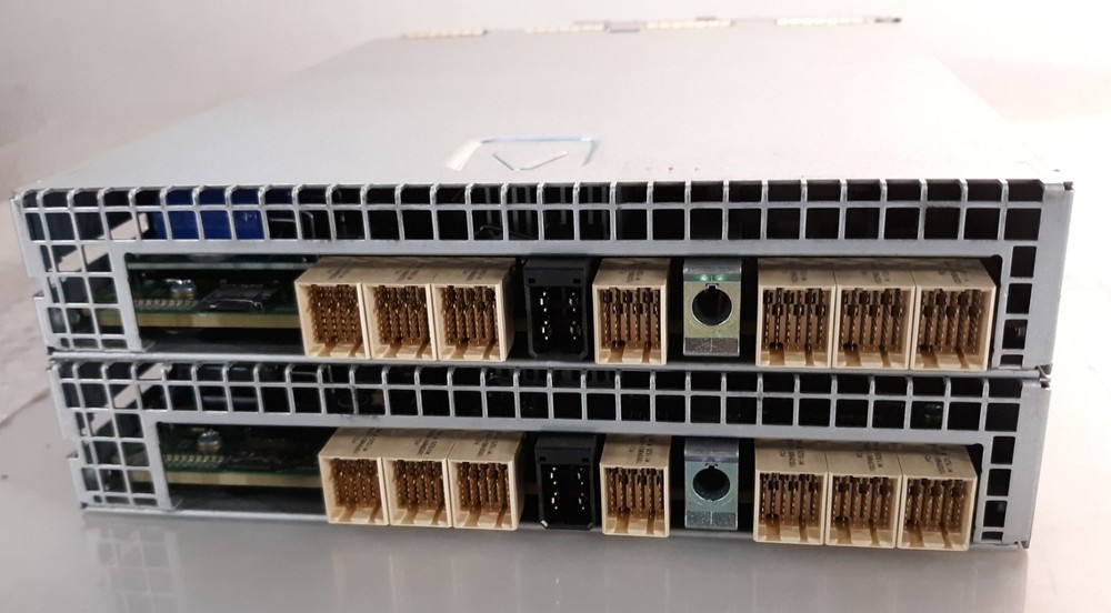 Pair of Dell EqualLogic E09M Controller Module 11 HRT01 A01