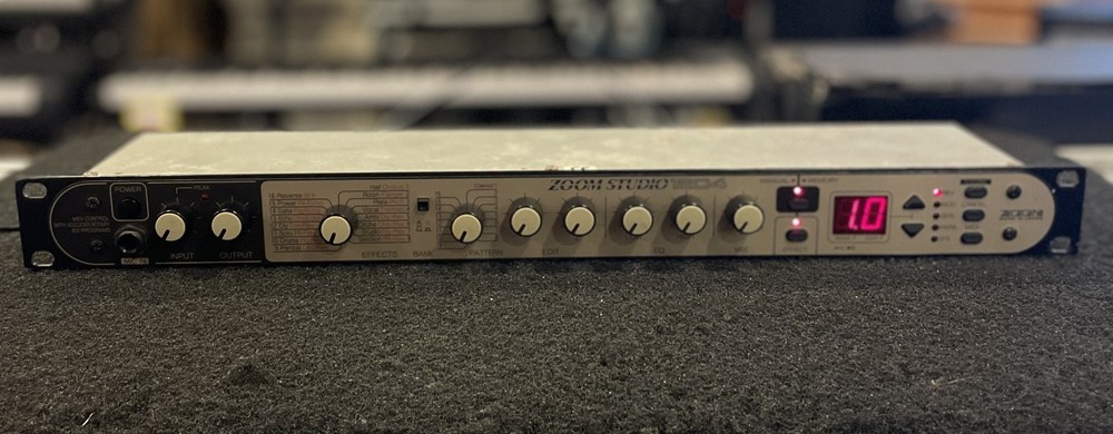 1996 Zoom Studio 1204 Digital Multi Effects Processor Silver w/ Power Cable