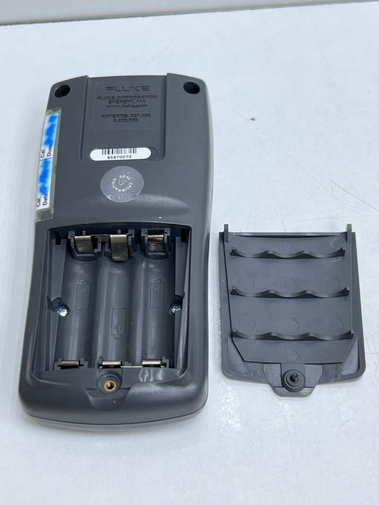 FLUKE 52 II THERMOMETER