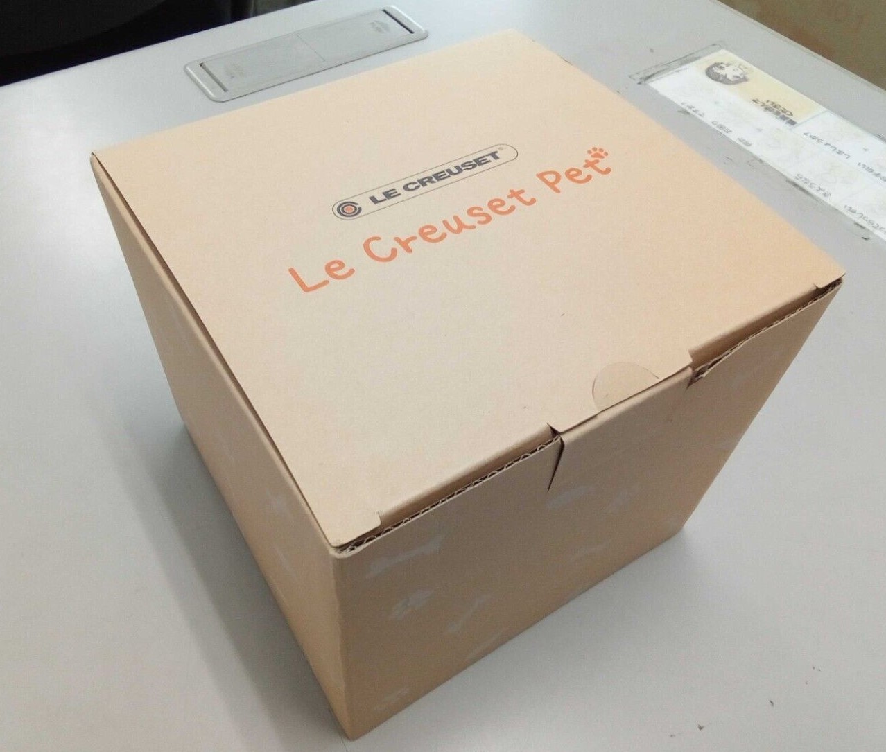 LE CREUSET High Stand Pet Bowl Pet dishes Cat Dog Food water container 8 COLORS