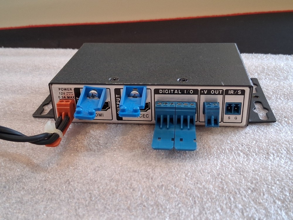 EXTRON HD CTL 100 Workspace Controller with AC adapter