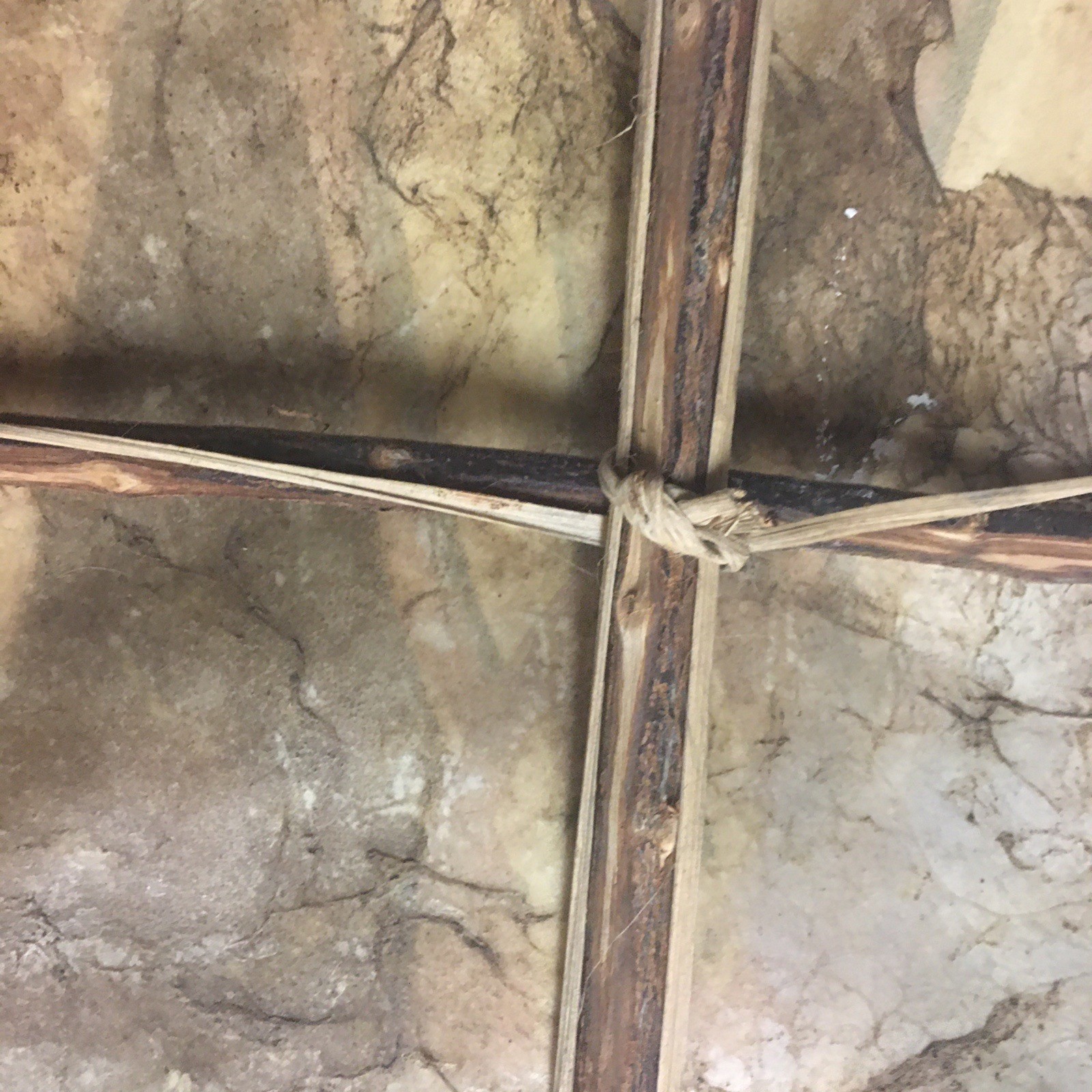 African Maasai Cowhide Shield And Knife Tribal Kenya Ethnic Painted Masai 30x16”