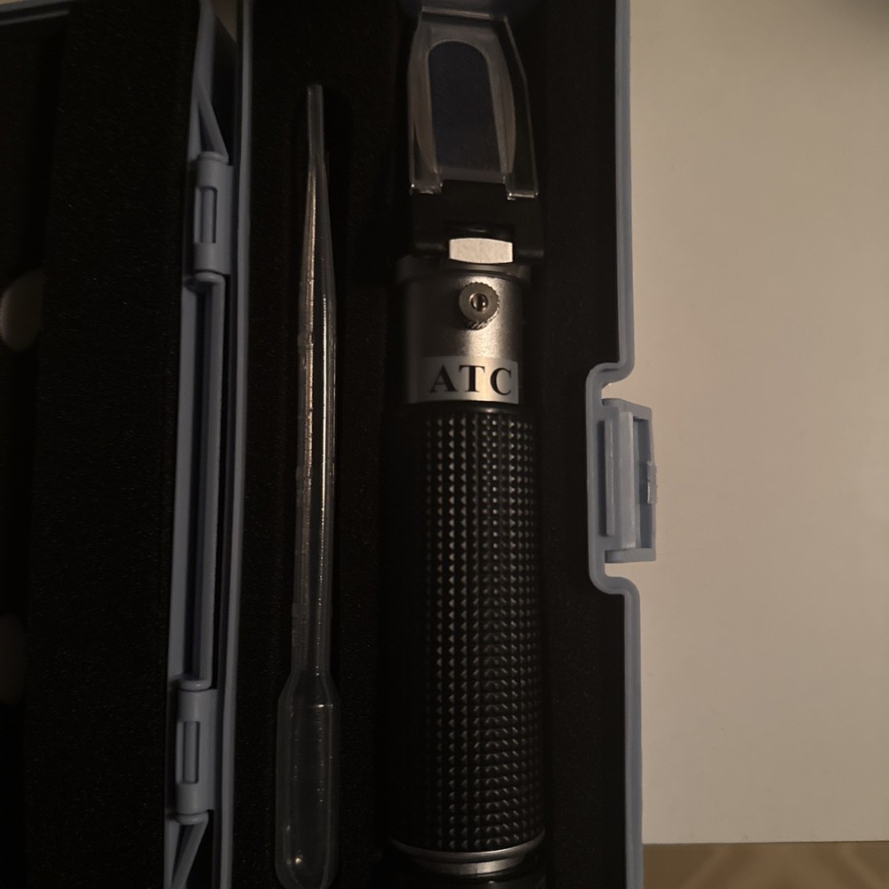 ATC portable refractometer New And Tested