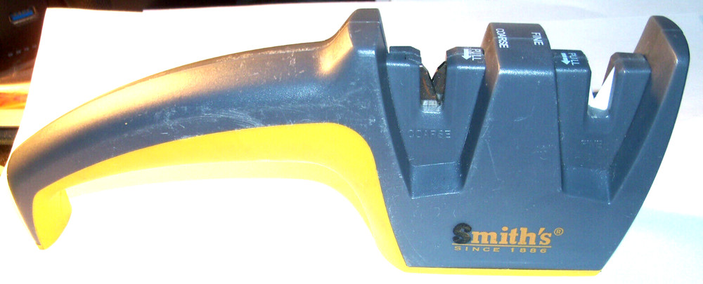 Smith's Sharpeners  Edge Pro Pull Thru Carbide Ceramic Knife Tool Sharpener