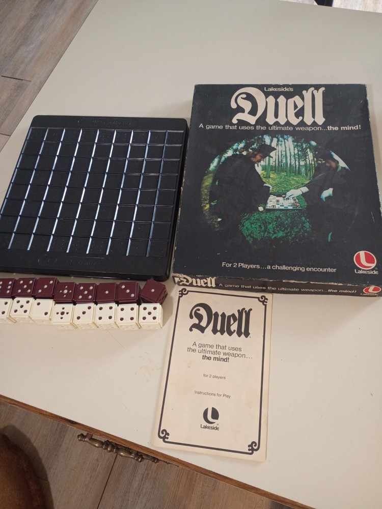1976 leisure Dynamics lakeside dual board game