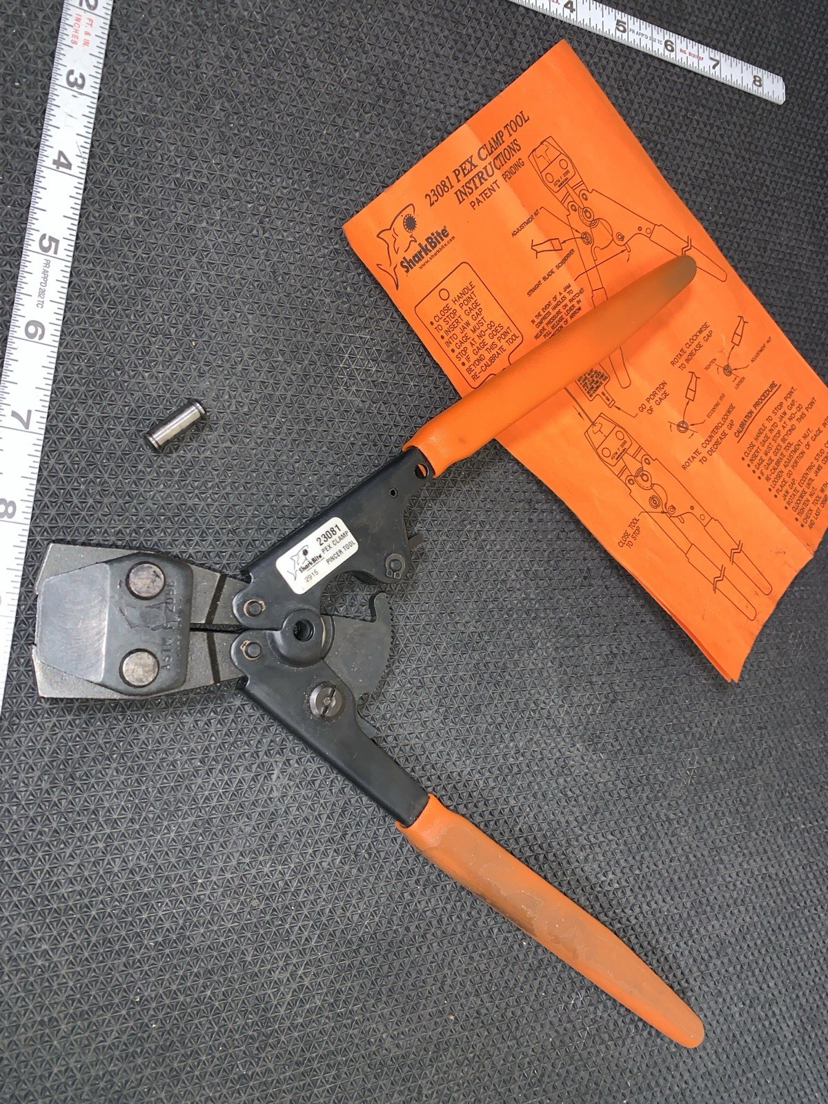 SharkBite 23081  PEX clamp tool  Full Size Pex Clamp Pincer Tool