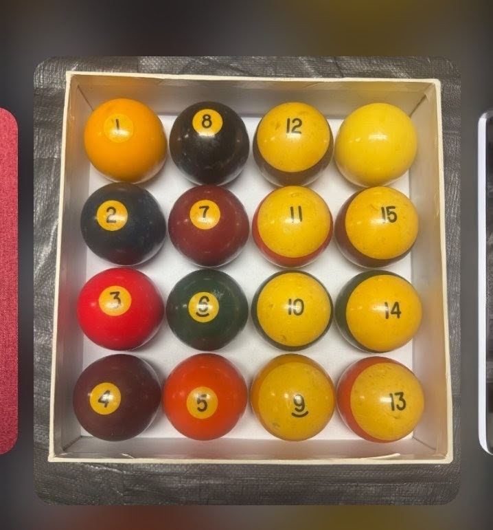 Vintage Billiard Pool Balls Set